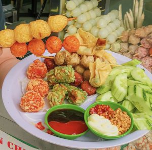 Những kiểu chế biến tôm hùm lạ ở TP.HCM