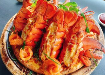 Những kiểu chế biến tôm hùm lạ ở TP.HCM