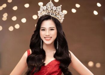 Mãn nhãn trước 5 thiết kế đầm dạ hội của Hoa hậu Đỗ Thị Hà tại Chung kết Miss World 2021