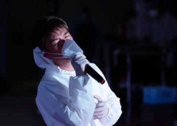 Đêm biểu diễn đặc biệt trong tâm dịch của Ca sỹ Đàm Vĩnh Hưng