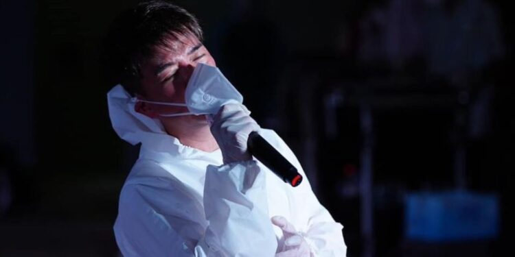 Đêm biểu diễn đặc biệt trong tâm dịch của Ca sỹ Đàm Vĩnh Hưng