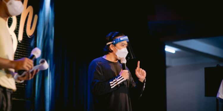 Trấn Thành trải lòng, động viên người dân vượt qua đại dịch