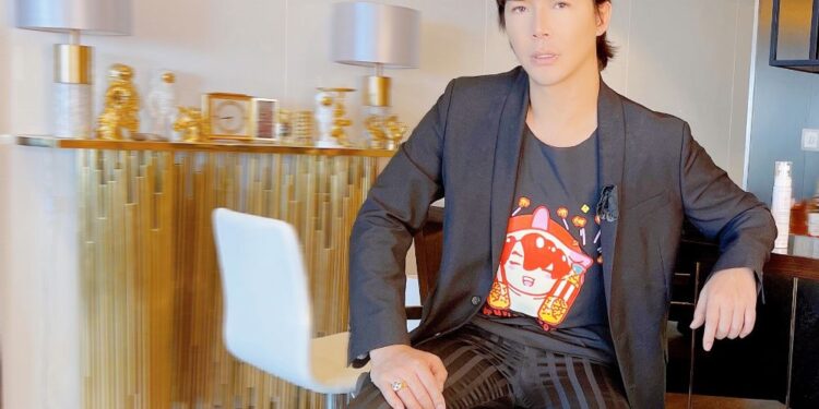 Nathan Lee khiến người hâm mộ xém không nhận ra với dung mạo mới