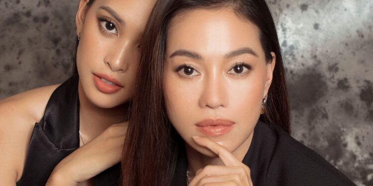 Nhan sắc trẻ trung của “Bà trùm” Phạm Kim Dung khi xuất hiện bên Hoa hậu Tiểu Vy