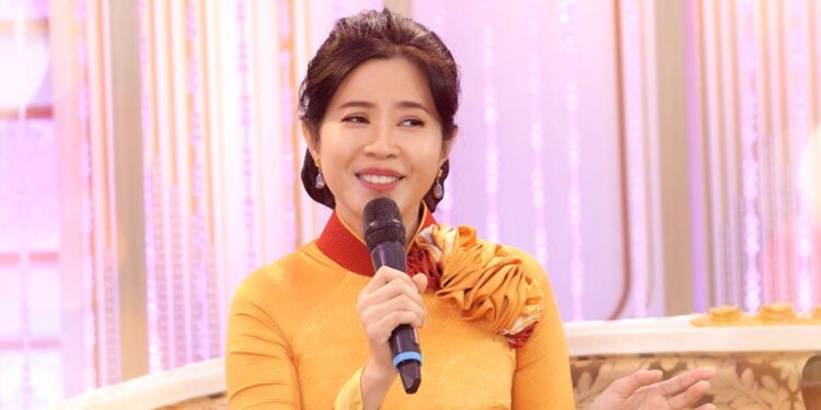 MC Quỳnh Hoa: “Tôi là một người vợ, người mẹ không hoàn hảo”