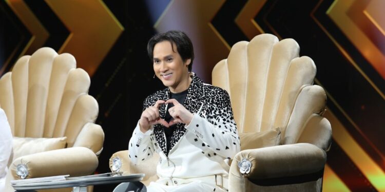 Nguyên Vũ luôn trân trọng vì “được phép hát cùng Họa Mi”