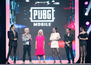 Ca sĩ Isaac, Văn Mai Hương, Cara Phương khuấy đảo sân khấu Gala night TikTok FashUP 2021