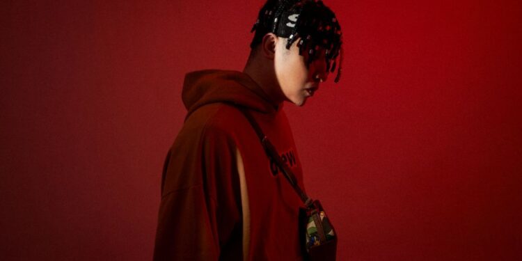 Không còn ở ẩn, Yanbi bất ngờ kết hợp MDA trong siêu phẩm “CTSKTQ”