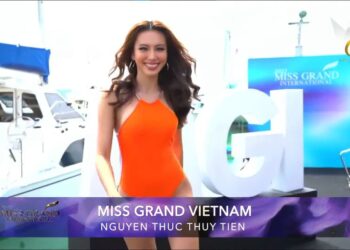 Miss Grand Vietnam Thùy Tiên trình diễn bikini hút mắt tại bến du thuyền