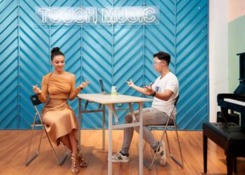 Kim Duyên “chặt đẹp” đối thủ với loạt trang phục quyến rũ hết nấc