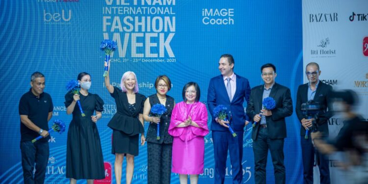 CÔNG BỐ DANH SÁCH CÁC NTK VÀ THƯƠNG HIỆU THỜI TRANG GÓP MẶT TẠI AQUAFINA TUẦN LỄ THỜI TRANG QUỐC TẾ VIỆT NAM 2021