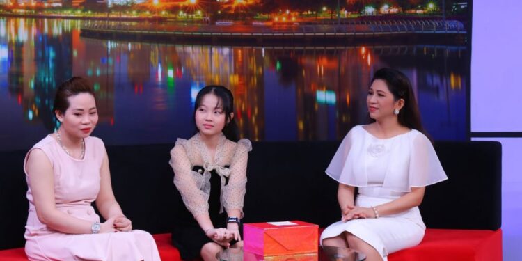 Ốc Thanh Vân đồng cảm với câu chuyện cô bé 14 tuổi không được ba ủng hộ đi theo nghệ thuật