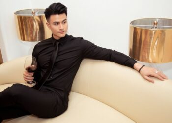 ‘Nam thần số 1 Việt Nam’ Vĩnh Thuỵ xuất hiện đầy nam tính ở sự kiện 