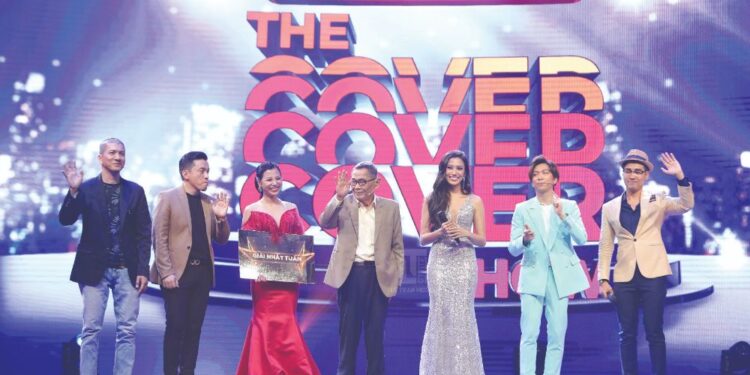 Điều gì khiến nhạc sĩ Bảo Chấn rơi nước mắt tại The Cover Show?