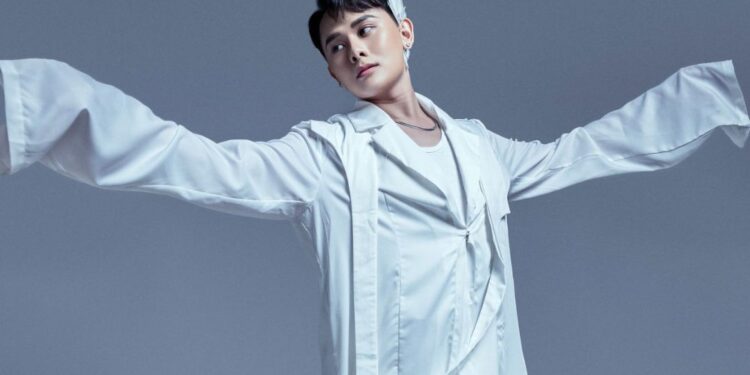 Poppy Nhật Liêm và nhóm D-Flow không thể tách rời khi còn lửa đam mê