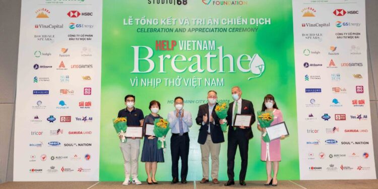 Hoa hậu H’Hen Niê dự Lễ Tổng kết và Tri ân chiến dịch “Help Vietnam Breathe – Vì Nhịp thở Việt Nam”
