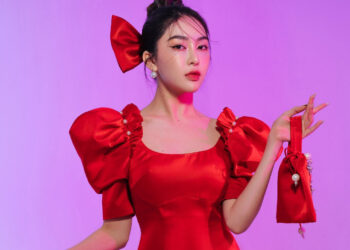 Vân Anh Scarlet gợi ý áo dài Tết qua BST Son