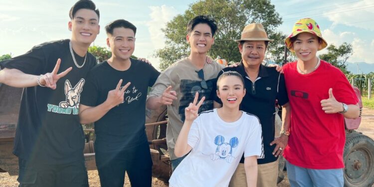 “Hẹn hò cùng thần tượng” – phim Tết với nhiều tình tiết hấp dẫn, bất ngờ