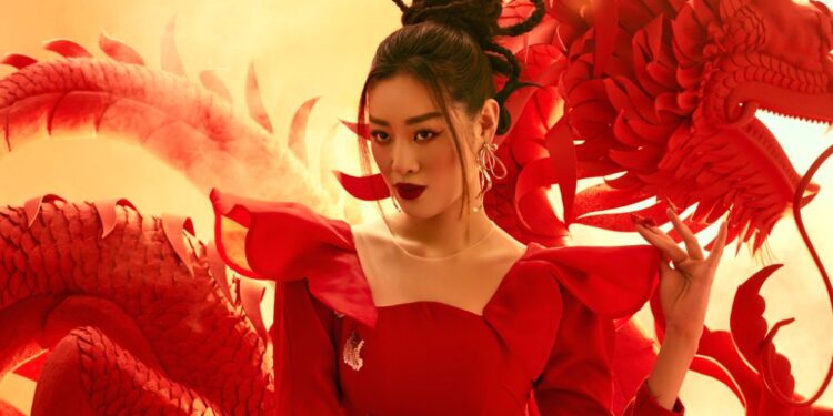 Hoa hậu Khánh Vân đậm chất Á Đông trong bộ ảnh Tết Nhâm Dần