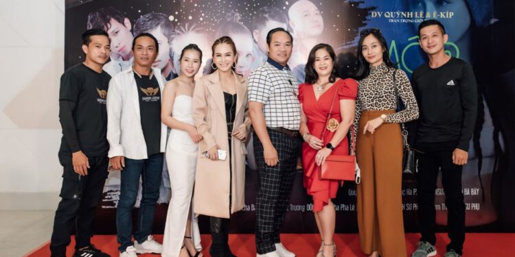 DV Quỳnh Lê: “Yếu đuối trong nghịch cảnh và mạnh mẽ trong bão tố cùng nhân vật”