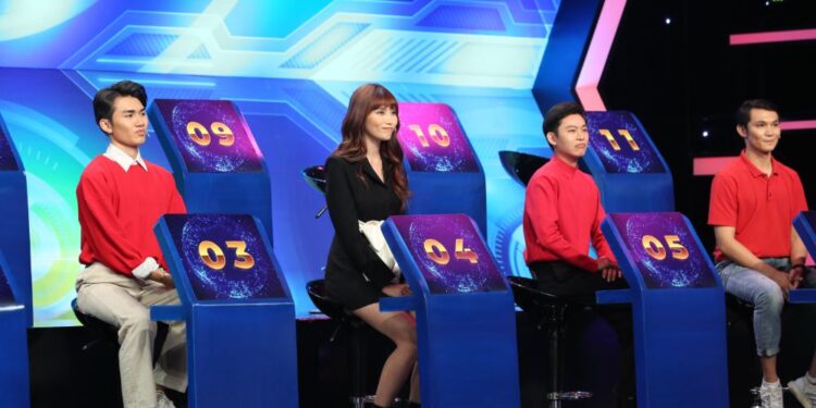 Chế Nguyễn Quỳnh Châu không ngại “chặt chém” Trần Anh Huy ở lần đầu hợp tác