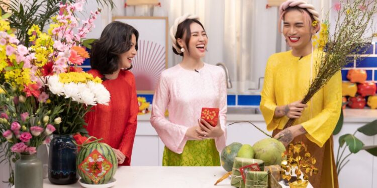 Ninh Dương Lan Ngọc: “Hi vọng mọi người hãy quan tâm và yêu thương gia đình nhiều hơn trong năm mới”