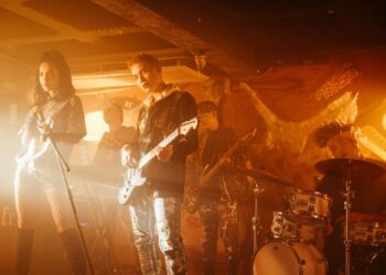 Thành viên Da LAB làm MV với concept zombie rùng rợn, diễn xuất gây ám ảnh