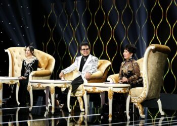 Thanh Bạch rơi nước mắt khi xem kịch về người phụ nữ Nam Xương của Tâm Anh