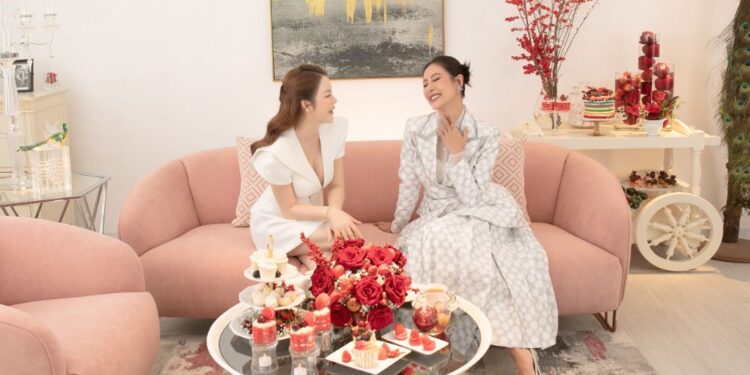 Lý Nhã Kỳ tiết lộ cuộc sống ‘không đụng móng tay’, có người gội đầu, cắt móng tay ăn lương tháng