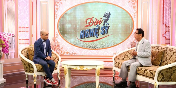 Nhạc sĩ Đài Phương Trang hé lộ uẩn khúc đằng sau ca khúc nổi tiếng “Hoa mười giờ”