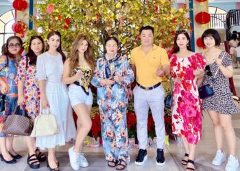 Nhan sắc rực rỡ ở tuổi 45 của diễn viên Lý Hương   