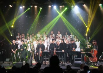 Album “Hoàng Hôn Từng Ngón Tay Đan” – Hành trình ghép những “mảnh tình” của nghệ sĩ dương cầm Vũ Đặng Quốc Việt