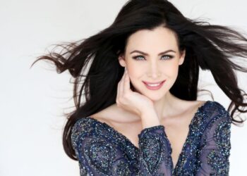 Miss Universe 2005 Natalie Glebova làm giám khảo Hoa hậu Hoàn vũ Việt Nam 2022