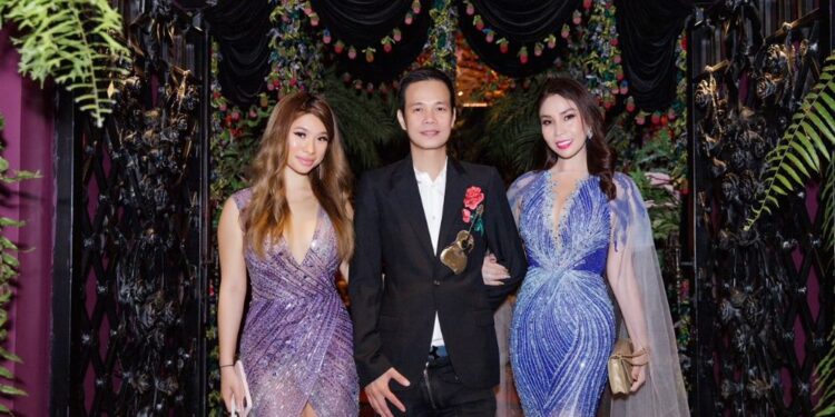 Dàn doanh nhân lộng lẫy tại trong đêm tiệc cùng NTK Hoàng Hải