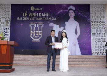 Lễ vinh danh cho cô gái 14 tuổi vùng đất Kinh Bắc đi thi quốc tế