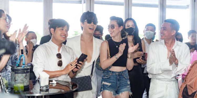 Nathan Lee ra mắt MV đầu tiên trong chuỗi các sản phẩm “đặt mua” trong dịch