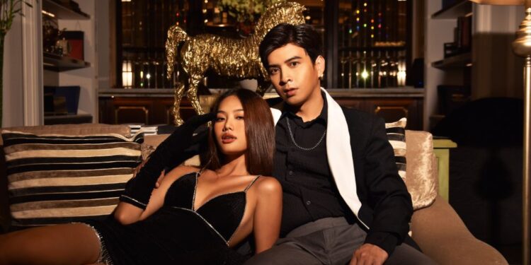 Hồ Quang Hiếu khoe vẻ lịch lãm, nam tính với vest