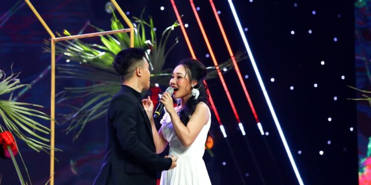 Lý Thu Thảo: “3 năm không đi hát, tôi run rẩy và “ngộp” với ánh đèn sân khấu