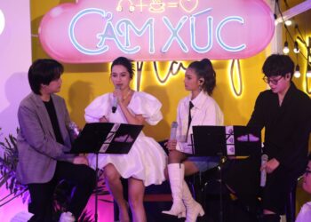 Nổi da gà với màn hát live nhạc phim Hương mật tựa khói sương của Sara Lưu