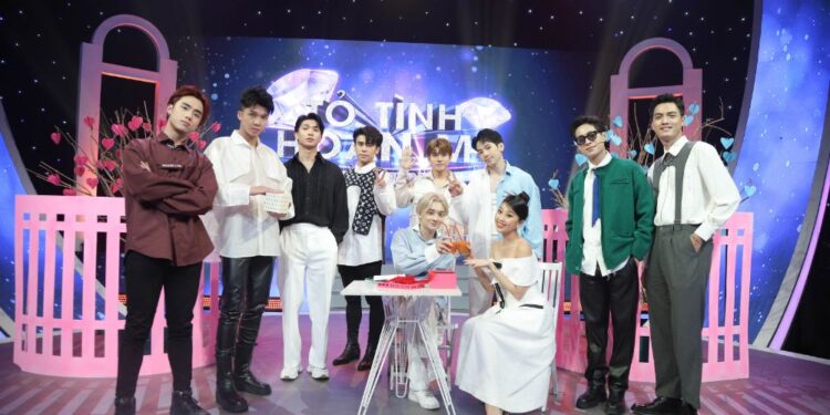 Ca sĩ Đức Anh từ chối ra về cùng cô gái mình từng rung động… qua mạng