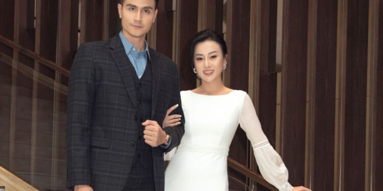 Phương Oanh, Vĩnh Thụy tay trong tay hội ngộ ở sự kiện