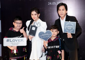 Nghệ sĩ Kim Tử Long chính thức trở thành ông chủ thương hiệu nước hoa mang tên mình