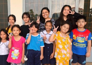 Sàn tập đặc biệt của chương trình thời trang Walking On The River