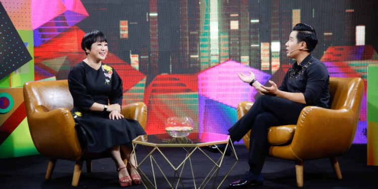 Ngọc Linh là bạn trẻ duy nhất được hát chung với Michael Jackson