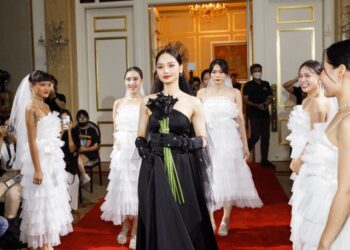 HOÁ RA MIU LÊ “LÊN ĐỒ” VÁY CƯỚI ĐEN LỘNG LẪY LÀ ĐỂ… PHÁ ĐÁM CƯỚI KARIK TRONG “VÌ MẸ ANH BẮT CHIA TAY”