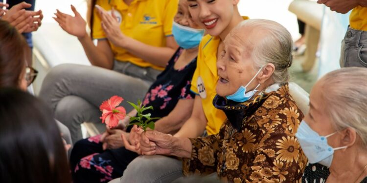 TOP 41 HOA HẬU HOÀN VŨ VIỆT NAM 2022 MANG YÊU THƯƠNG CHO CÁC EM NHỎ, CÁC CỤ GIÀ TRÊN KHẮP CẢ NƯỚC