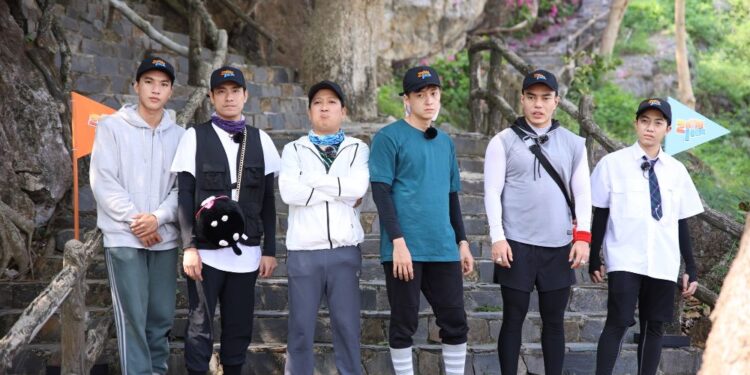 TAM CA NGÔ KIẾN HUY – DƯƠNG LÂM – CRIS PHAN TRÌNH DIỄN LIÊN KHÚC GIỮA TRƯA NẮNG 40 ĐỘ  