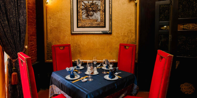 Thai Village – Nhà hàng bào ngư, vi cá đẳng cấp tại Sài Gòn