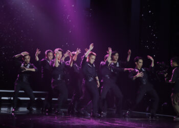 Denis Đặng bùng nổ trên sân khấu khiến Hari Won phải thốt lên: “Bạn là nhân vật hư cấu”