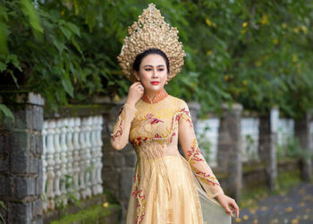 Hoa hậu thiện nguyện Lý Kim Ngân kiêu sa trong thiết kế của Tommy Nguyễn